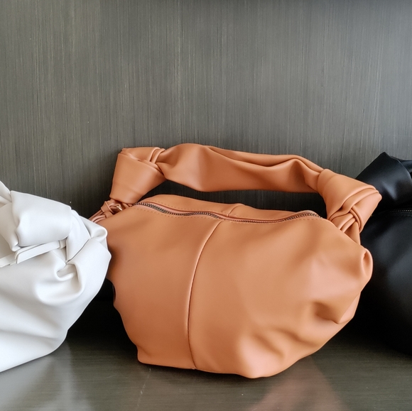 Slouchy Bag - Picture 9 of 11